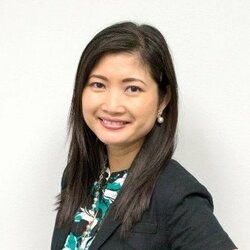 Vietnamese Business Lawyer in Miami Florida - Amy M. Voight